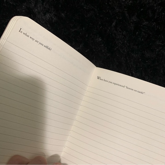 200 Writing Prompts Journal - Picture 6 of 6